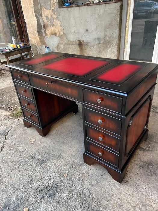 Birou clasic+Scaun Chesterfield!