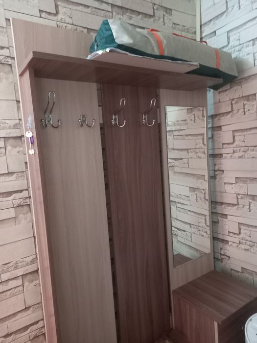 Продаётся прихожка