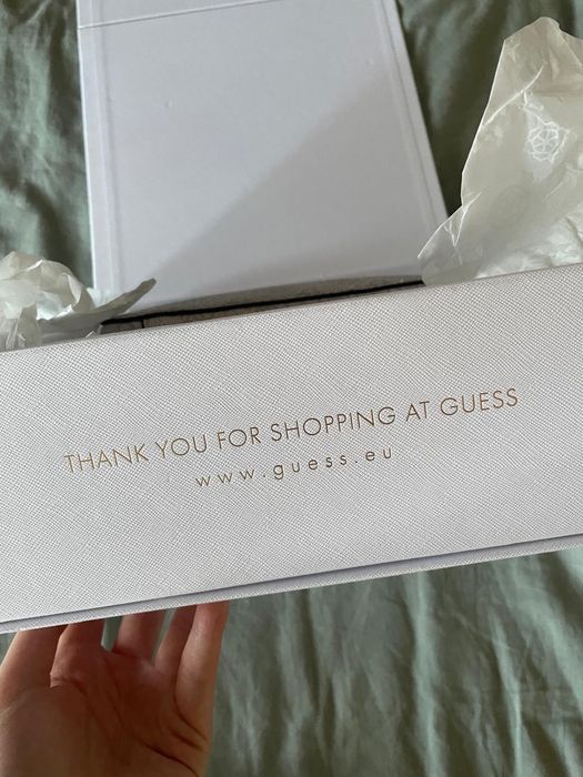 Geanta GUESS noua desigilata