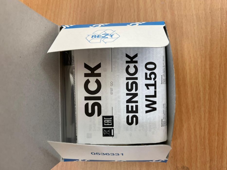 Senzor fotoelectric retroreflexiv WL150-P430