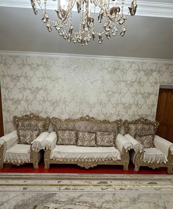 Диван креслосымен сатылады!