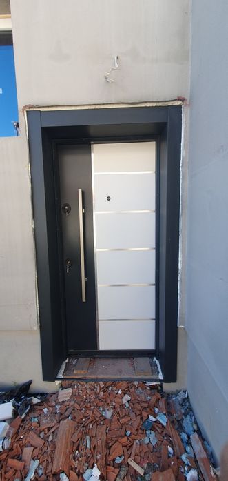 Монтаж Входни врати