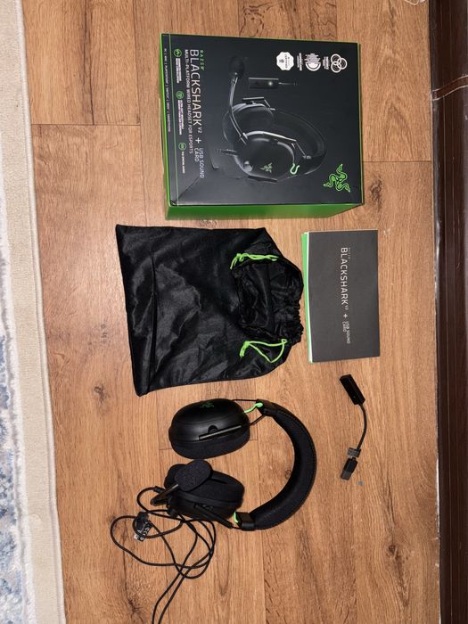 Продам новую Razer Blackshark V2 + SoundCard