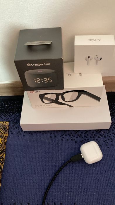 Airpods 4,instax фотоаппарат,Яндекс Алиса колонка