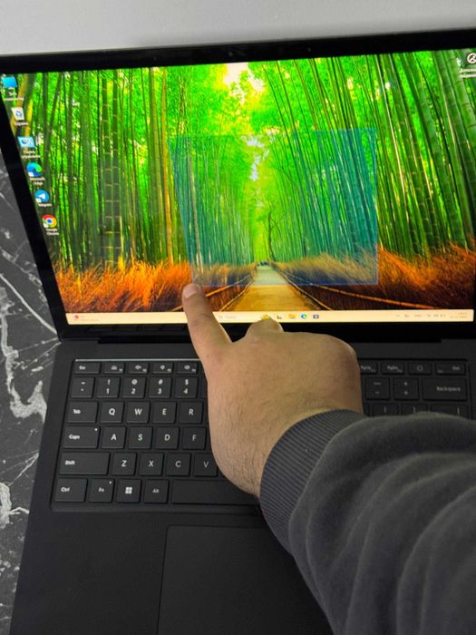 Kuchli Noutbuk Surface Laptop 5