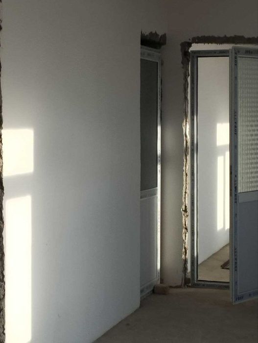 Нежилое здание от владельца в Чиназе. Вдоль речки Чирчика