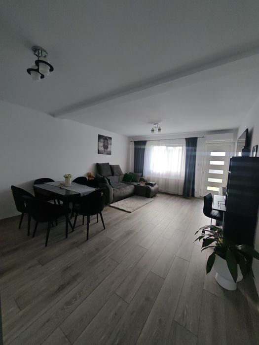 Proprietate cu spații comerciale, atelier și apartament – fostă tipografie