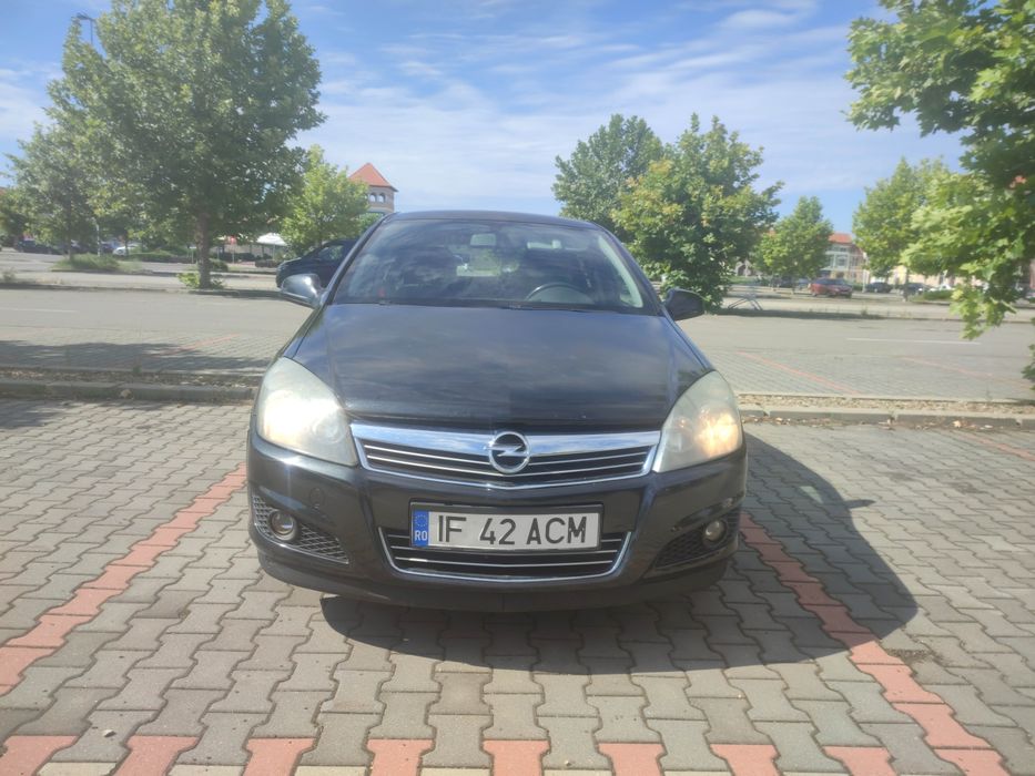 Opel Astra h, 114000 km, benzină 1.6, fabricație 2013