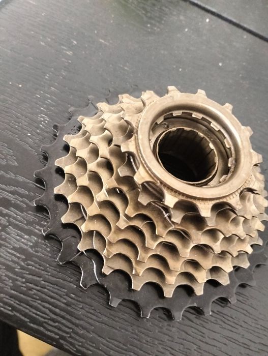 Casetă pinioane Mtb 3×8