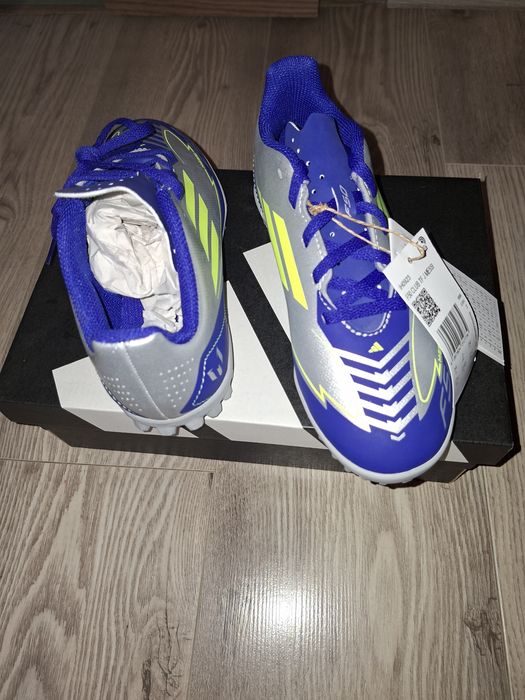 Детски стоножки adidas, 34 номер