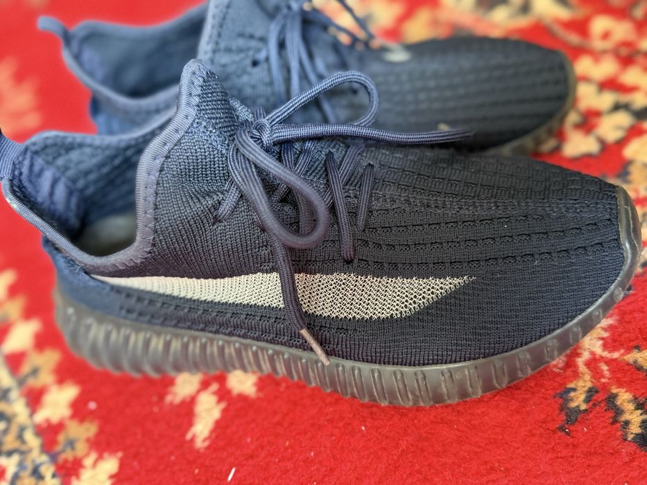 Кроссовка оригинал 40размер