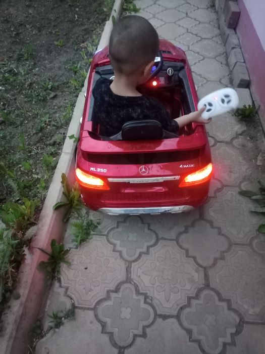 Машина для детей в рабочем состоянии