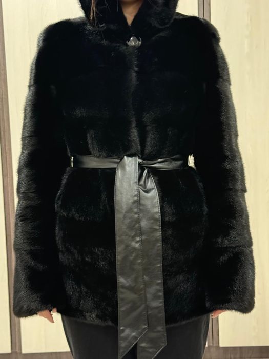 Продам шубу норковую