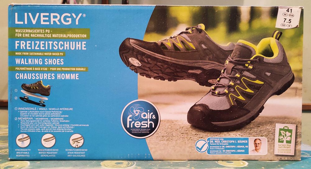 Продам кросовки .