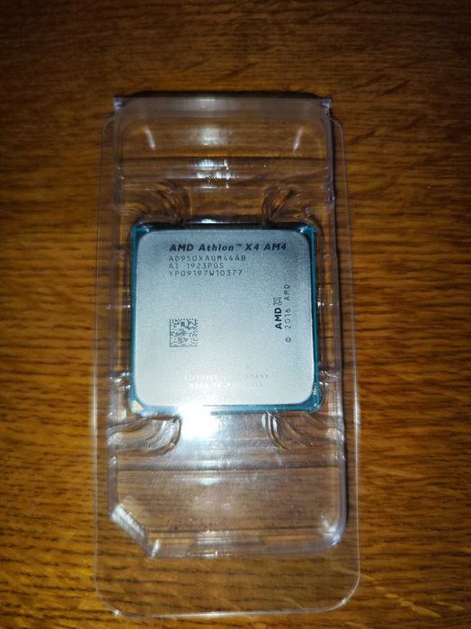 Procesor AMD Athlon X4 950, 3.5 - 3.8 GHz, 65 W, AM4 (Tray)