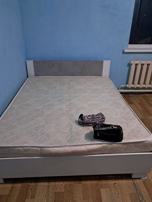 Кровать почти новый