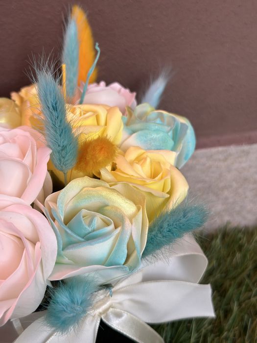 Ръчноизработена арабжировка със сапунени рози