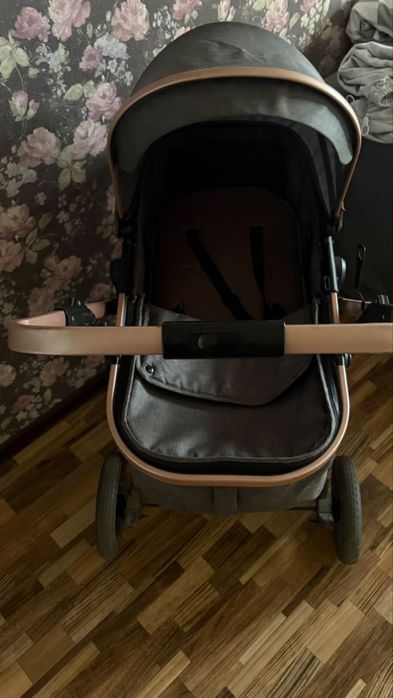 Продам коляску в хорошем состоянии