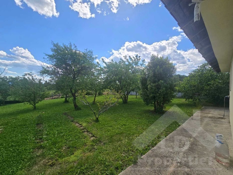 Парцел с две къщи, с.Горица, обл.Варна