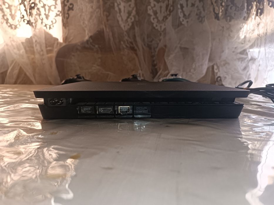 playstation 4 slim