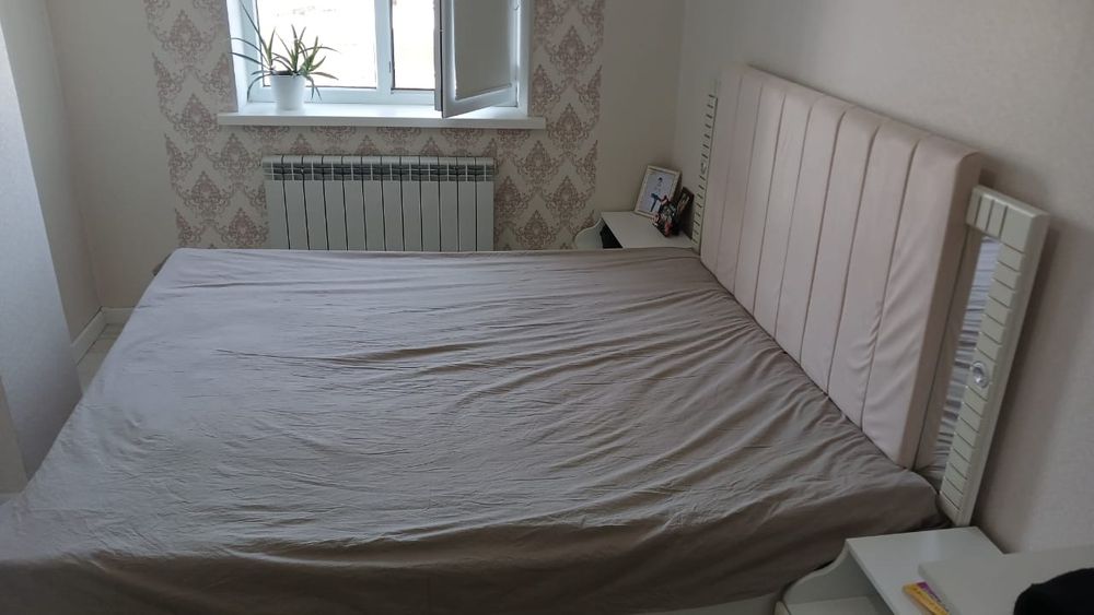 Спальный гарнитур б/у