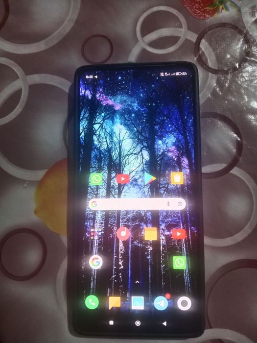 Redmi not 13 pro xolati yaxshi karobka dakimentlari bor imedan o'tgan