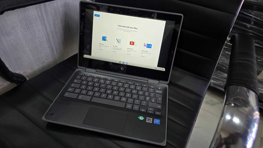 HP Chromebook x360 11 G3 EE 11.6″ Touchscreen 2 in 1 Chromebook
