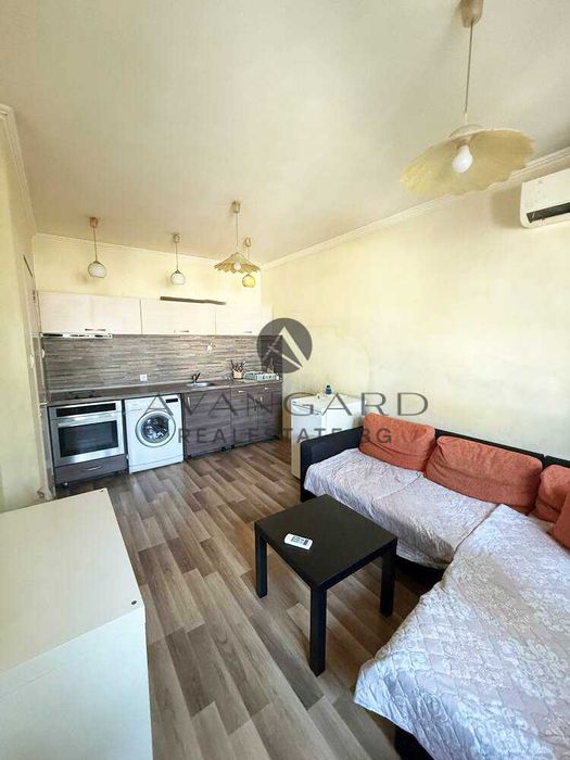 Продава се Двустаен апартамент в Пловдив, Център - 38 кв.м за 3053 €/кв.м - Снимка #1