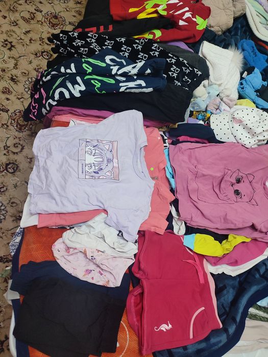 Продам б/у вещи на девочку 4-5 лет