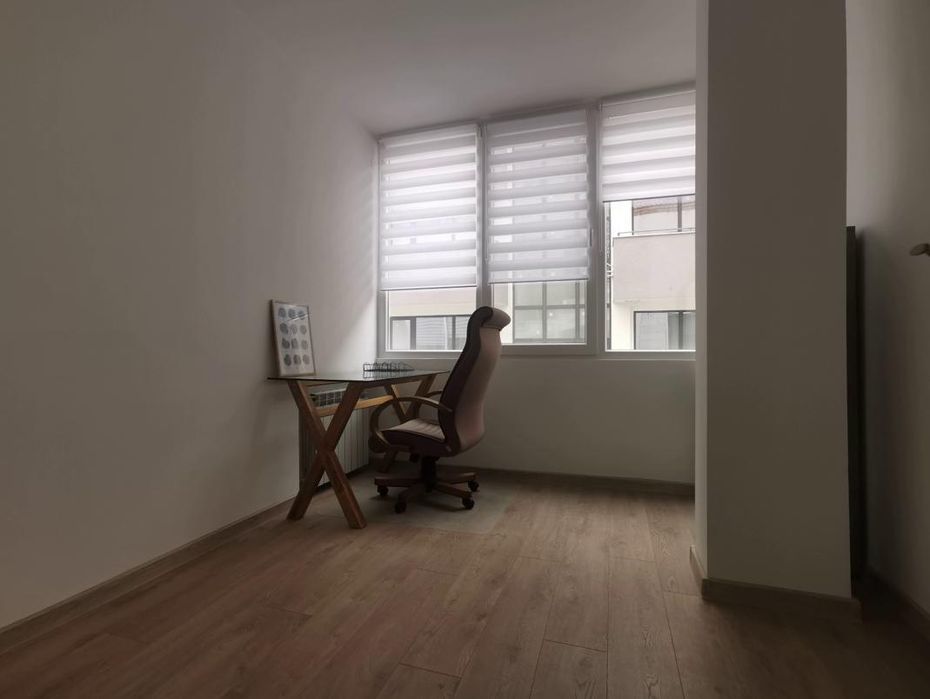 Дава се под наем Тристаен апартамент в Пловдив, Кършияка - 86 кв.м за 650 € - Снимка #3