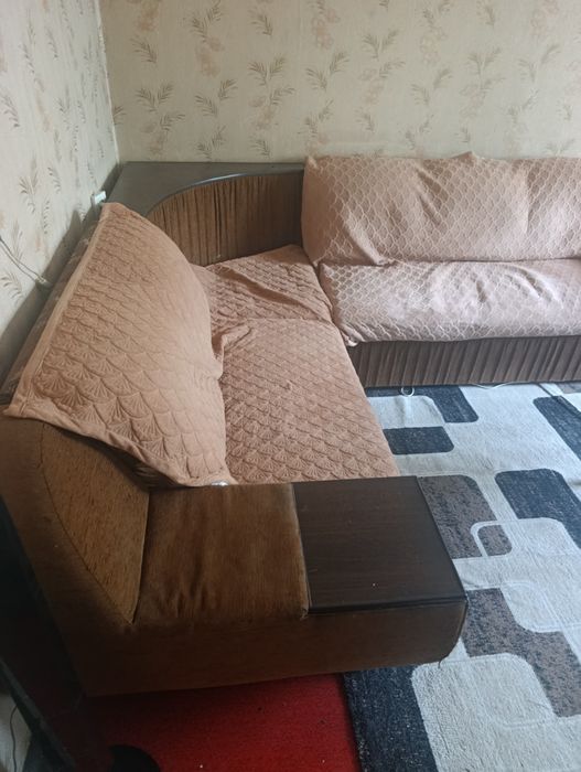 Диван отдам даром