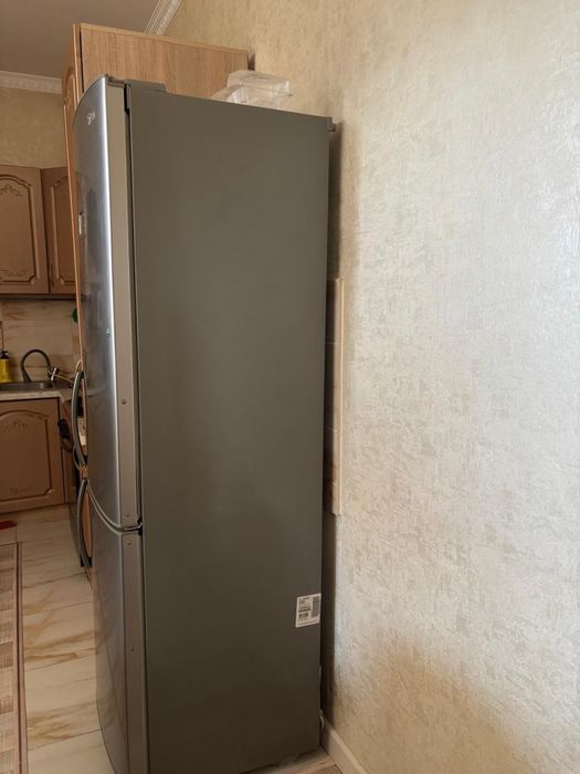 Холодильник LG Продам