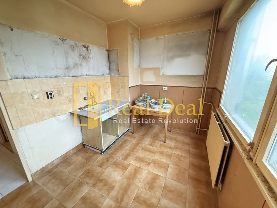 Продава се Двустаен апартамент в София, Света Троица - 65 кв.м за 1235 €/кв.м - Снимка #9