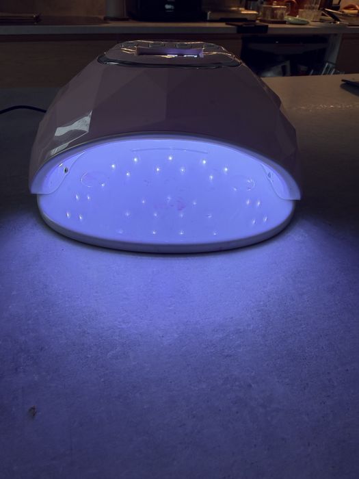Lampa unghii Cupio UV 9W si oje semipermanente