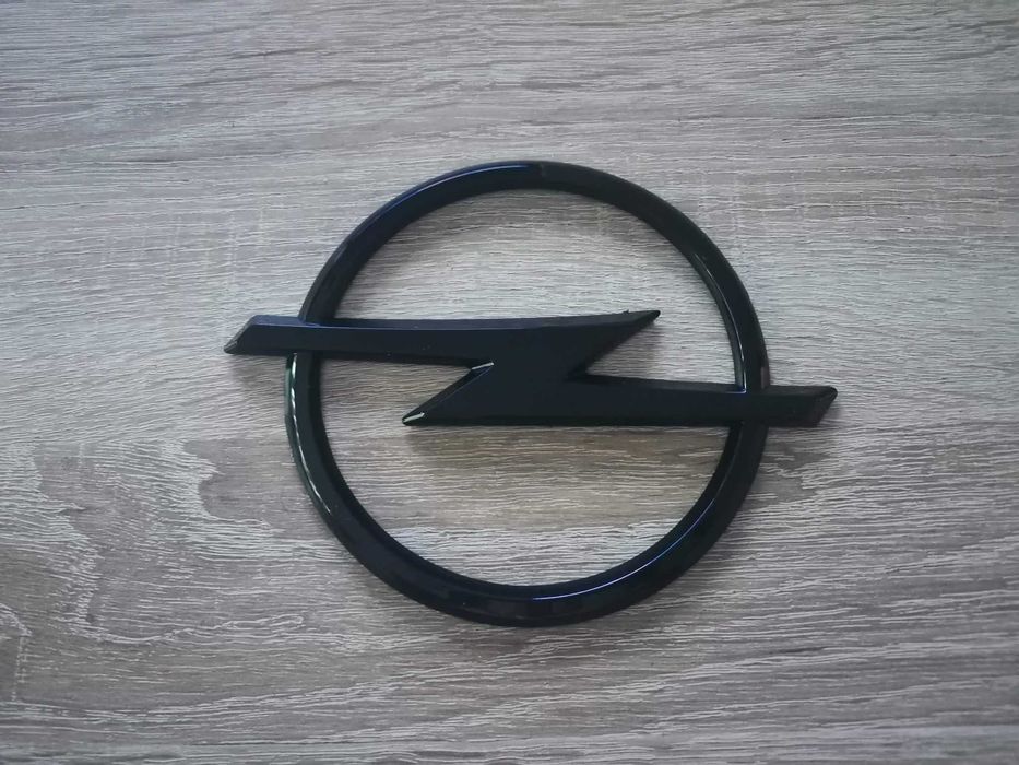 Opel черна емблема лого