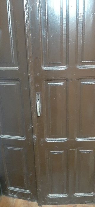 Ппродаю б/удвери из дерева