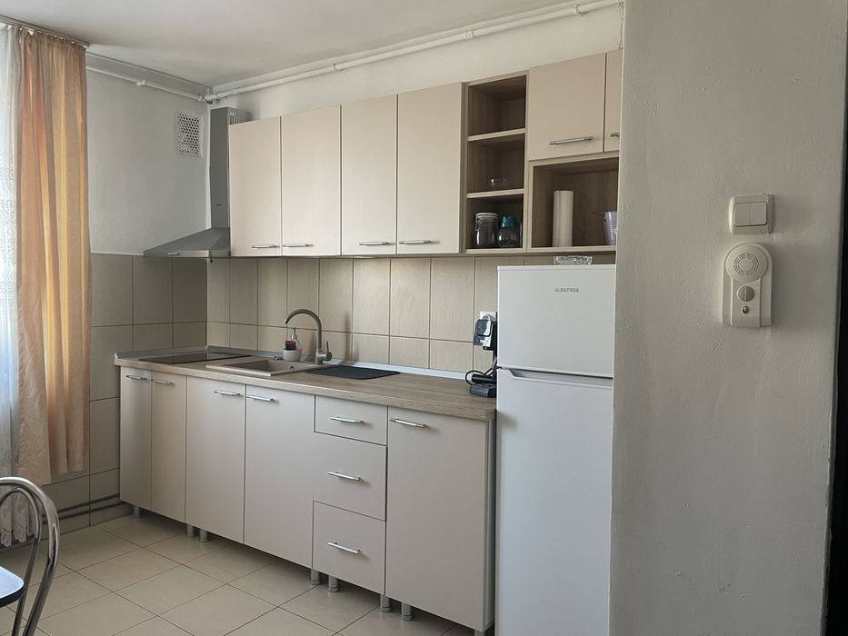 Inchiriez apartament cu 2 camere in regim hotelier