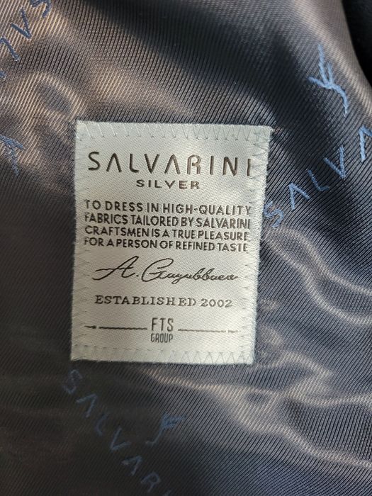 Продам мужской костюм