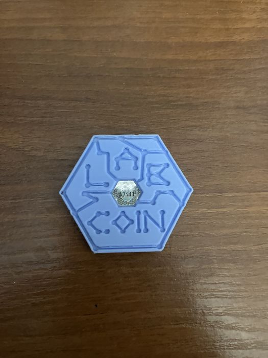 Бебешко Син Lab coin