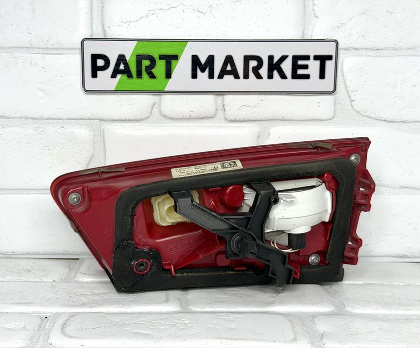 Ляв вътрешен стоп AUDI A6 4G 4G9945093B