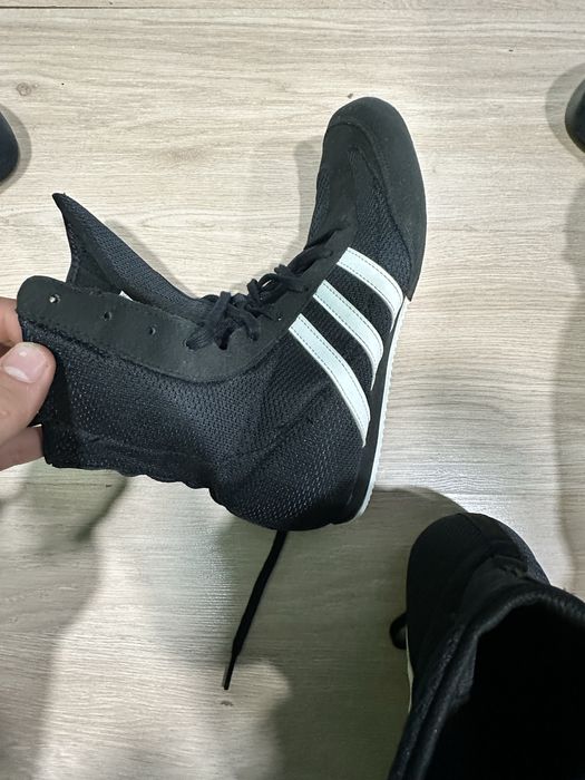 боксови обувки -adidas Box Hog 2 но