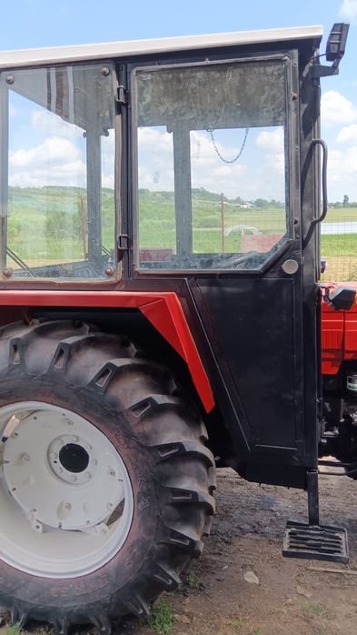 Tractor 445 an fabricație 2000