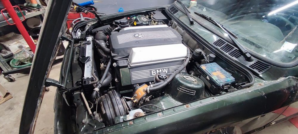 BMW e30 340i 4.4 286hp