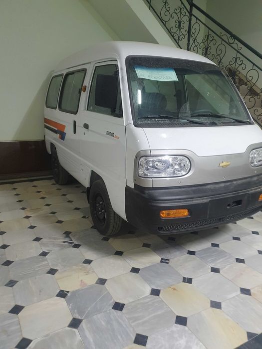 Yangi damas sotiladi