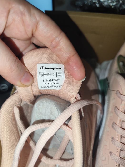 Pantofi sport Champion Nr 37.5