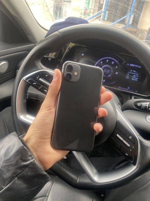 Продам Айфон 11 128гб