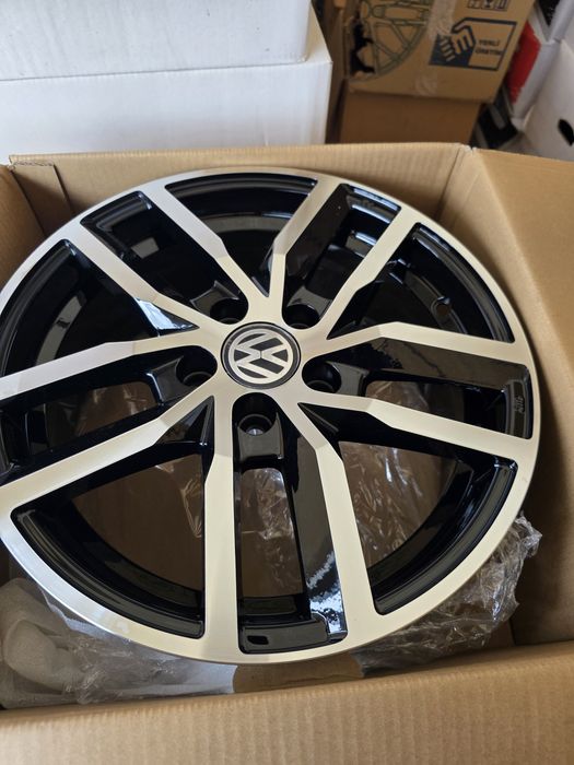 Jante de aliaj pentru vw pe 15 marca silver line  model  valencia