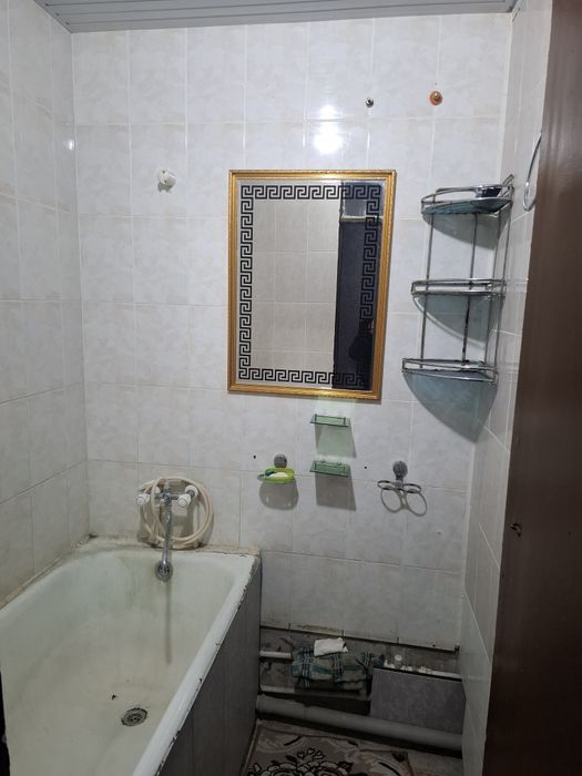 Киргили Конечка Квартира 5 этажный дом 3 эташ 3 ком