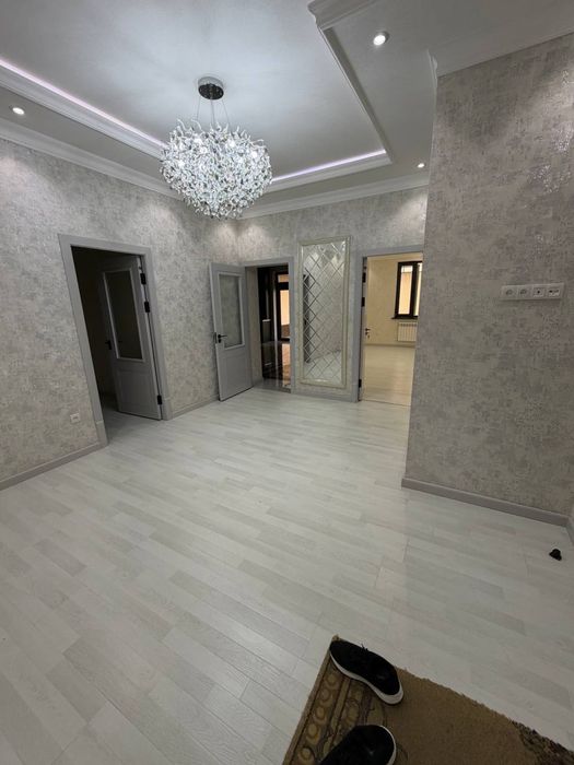 Срочно выкуп Новостройка Яшнабад Олмос 40-лет 3/1/3 Евро Люкс + Земля