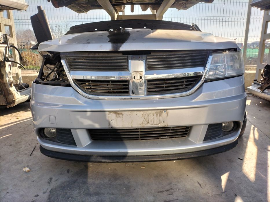 Предна броня Dodge Journey / Додж Джърни 2010г.